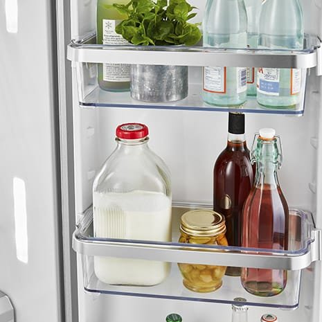 Clear Door Bins keep ingredients in view. Clear Door Bins keep ingredients in view.